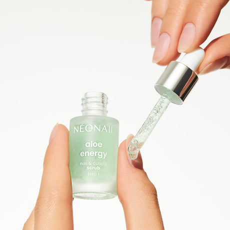 Scrub idratante per unghie e cuticole 6,5ml - Aloe Energy Nail & Cuticle Scrub STEP 1