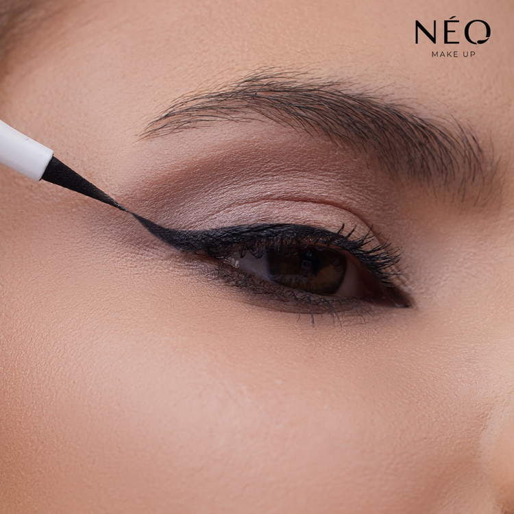Eyeliner Protettivo Luce Blu