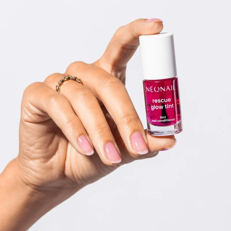 Rescue Glow Tint 3 in 1 Nail Conditioner Glazed Raspberry 7,2ml