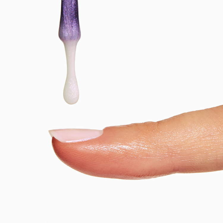 Unghie naturali: trucchi per mantenerle sane senza smalto